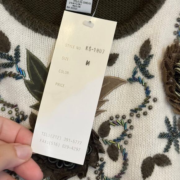 Michelle Nichole Sweater M Green Floral Aplique Beaded Wool Angora Pullover NWT - Picture 7 of 8